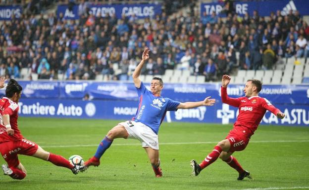 El Oviedo vuelve a puestos de 'play-off'