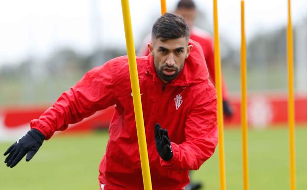 Michael Santos, en un entrenamiento./Arnaldo García