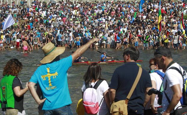 Les Piragües, uno de los puntos calientes del verano astur.