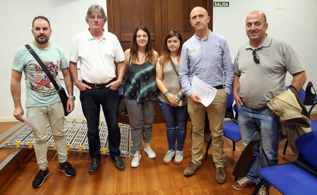 Representantes de los chiringuitos de San Mateo.