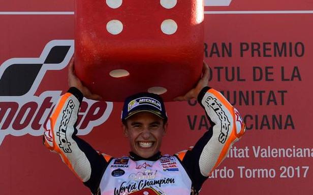 Marc Márquez celebra su cuarto Mundial de MotoGP. /Afp