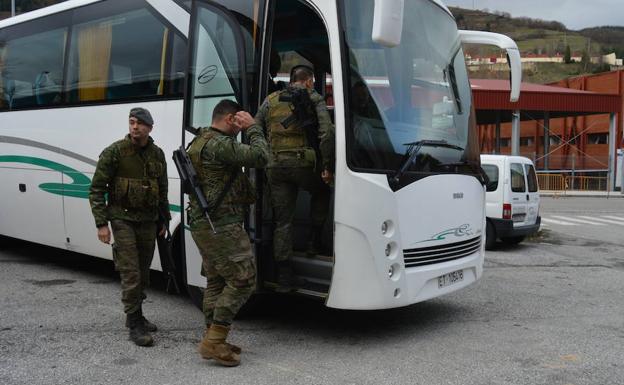 El batallón de San Quintín se despide de Cangas