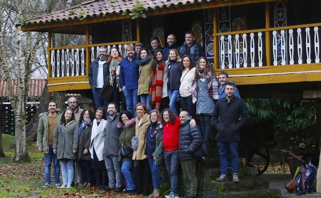 El equipo de Asturias 2019, con Daniel Ripa a la cabeza, este viernes en Gijón. /ARNALDO GARCÍA