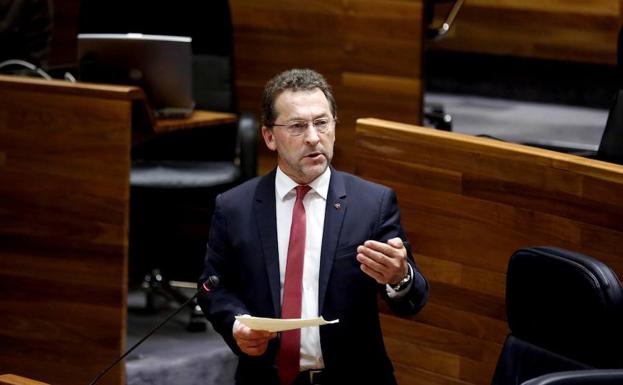 Genaro Alonso, en la Junta General./EFE