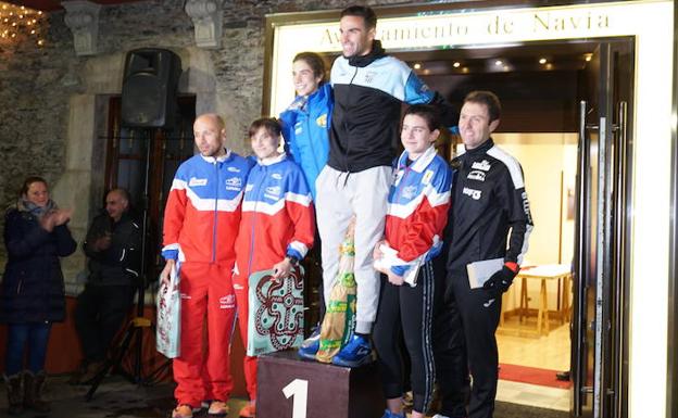 Podio de la San Silvestre de Navia./