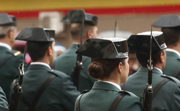 Desfile de la Guardia Civil en el Día del Pilar./Jesús Andrade