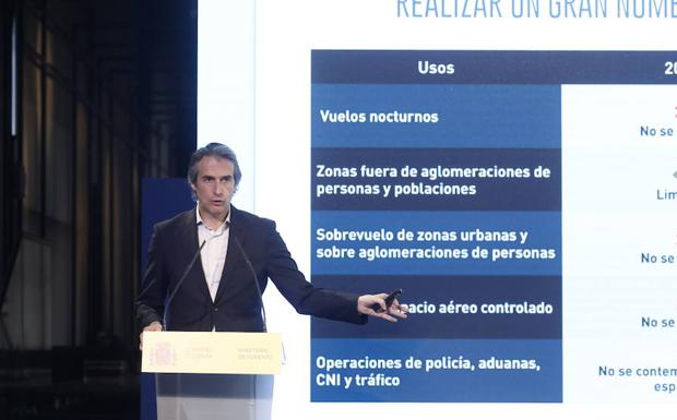 El ministro de Fomento, Íñigo de la Serna, en la presentación del Plan Estratégico de drones./EP
