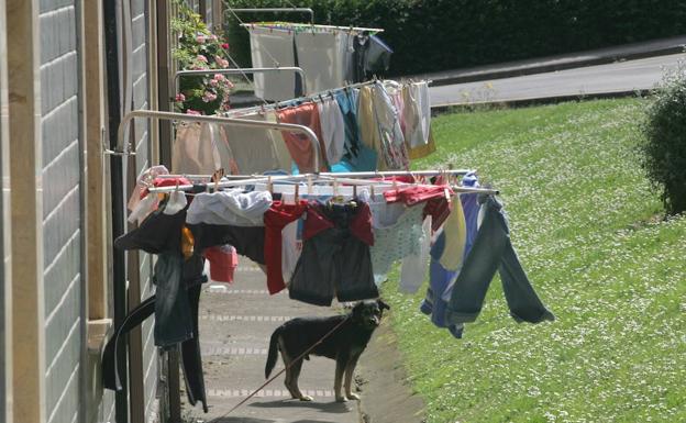 Trucos para secar la ropa cuando no para de llover