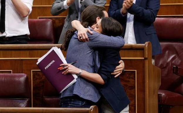 La canción que Pablo Iglesias le cantará a sus hijos con Irene Montero La canción que Pablo Iglesias le cantará a sus hijos con Irene Montero
