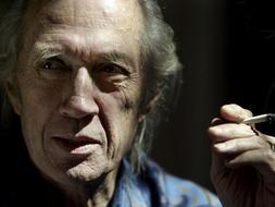 El actor David Carradine, de 72 años, ha sido encontrado muerto en un hotel de Bangkok. / Ap/