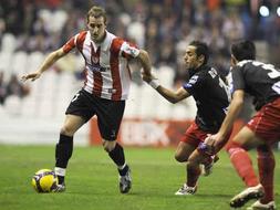 El Sporting vence al Athletic en Luarca