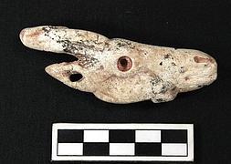 Cabeza de cabra. Pieza hallada en Tito Bustillo y convertida en una de las joyas de la colección del Museo Arqueológico de Asturias. :: MUSEO ARQUEOLÓGICO/