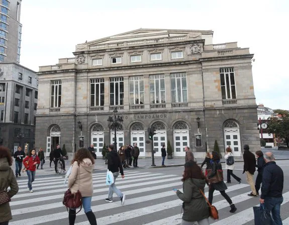 Una Anciana Resulta Herida Grave Tras Ser Atropellada Frente Al Teatro