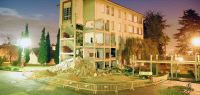 MÁQUINAS. Los trabajos de demolición en el Fundoma, ayer. / JESÚS DÍAZ/