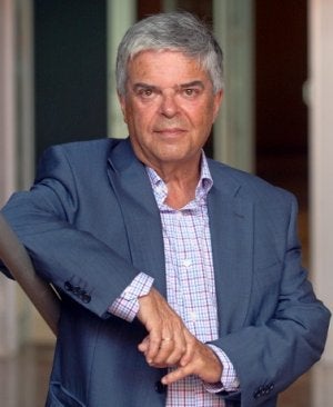 Carlos Herreros, 'coach' empresarial, ayer, en la Feria. ::
PIÑA/