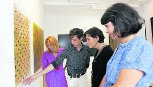 La alcaldesa no faltó a la fiesta de Adriana Suárez. ::
JOAQUÍN BILBAO/