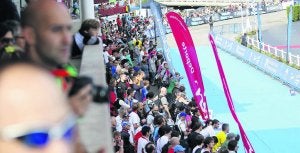 Un buen número de aficionados acudieron a Las Mestas para presenciar el campeonato. ::
JOAQUÍN BILBAO/