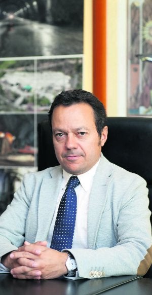 Gerardo Biain, en su despacho de Madrid. :: CARBUNIÓN/