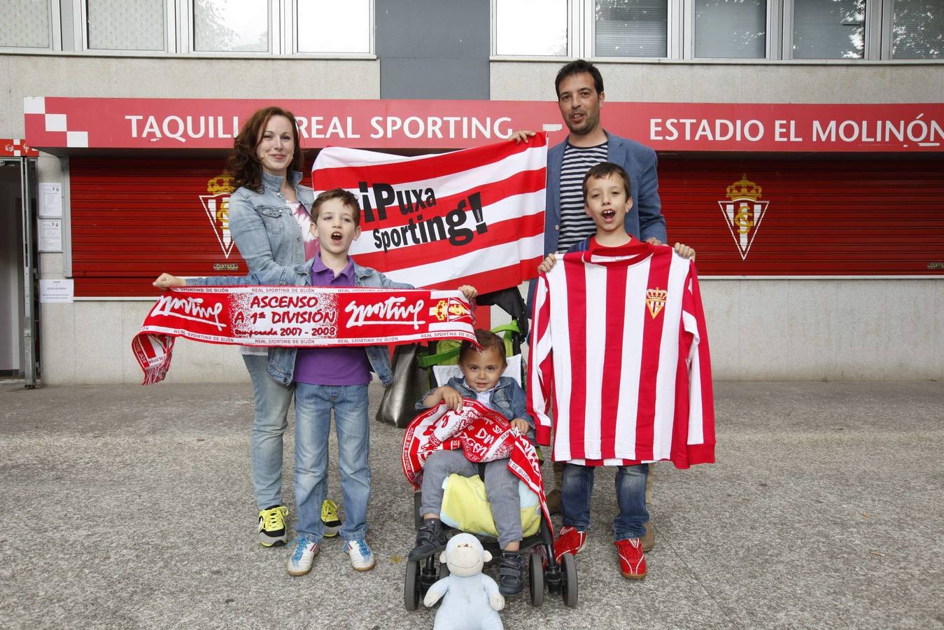 La afición se vuelca con el Sporting #VamosSporting