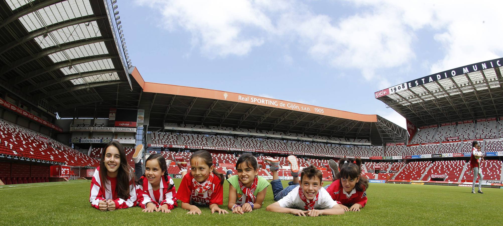 La afición se vuelca con el Sporting #VamosSporting