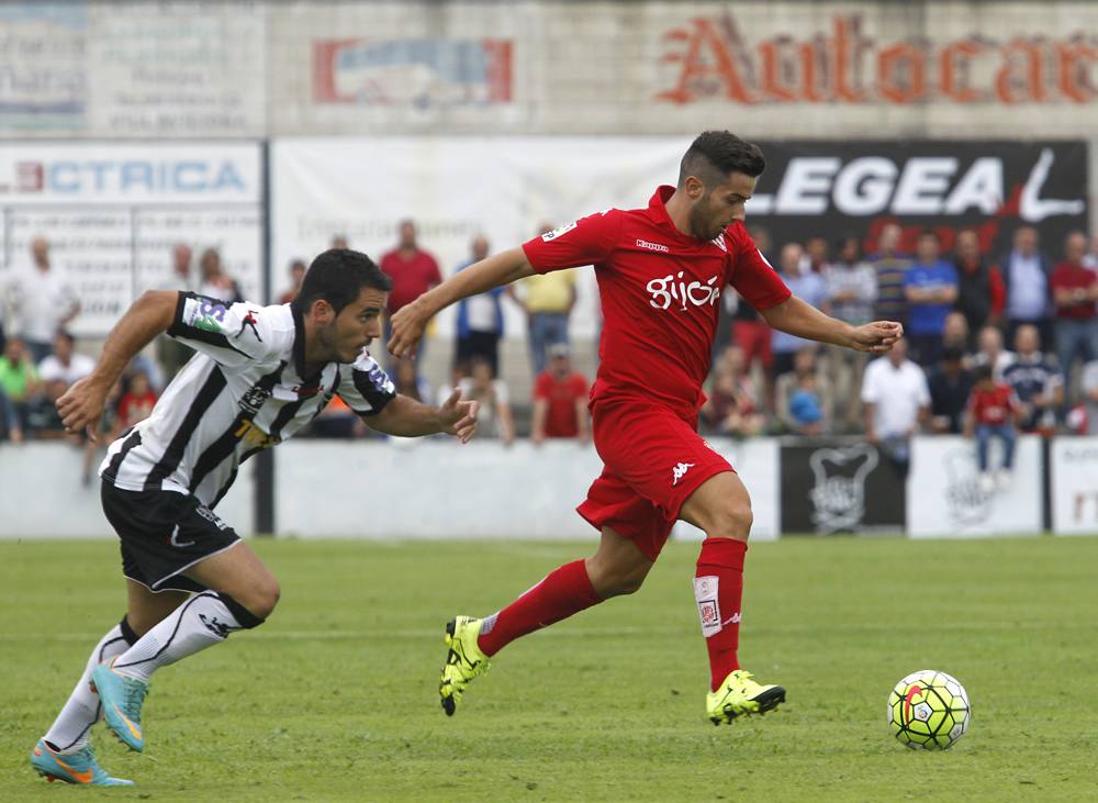 Las mejores imágenes del Lealtad-Sporting (1-9)