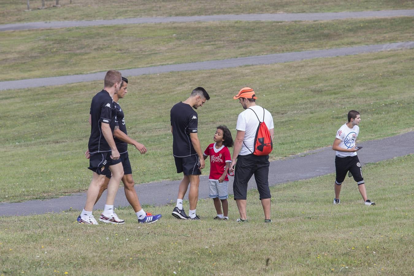 Entrenamiento del Sporting en la playa