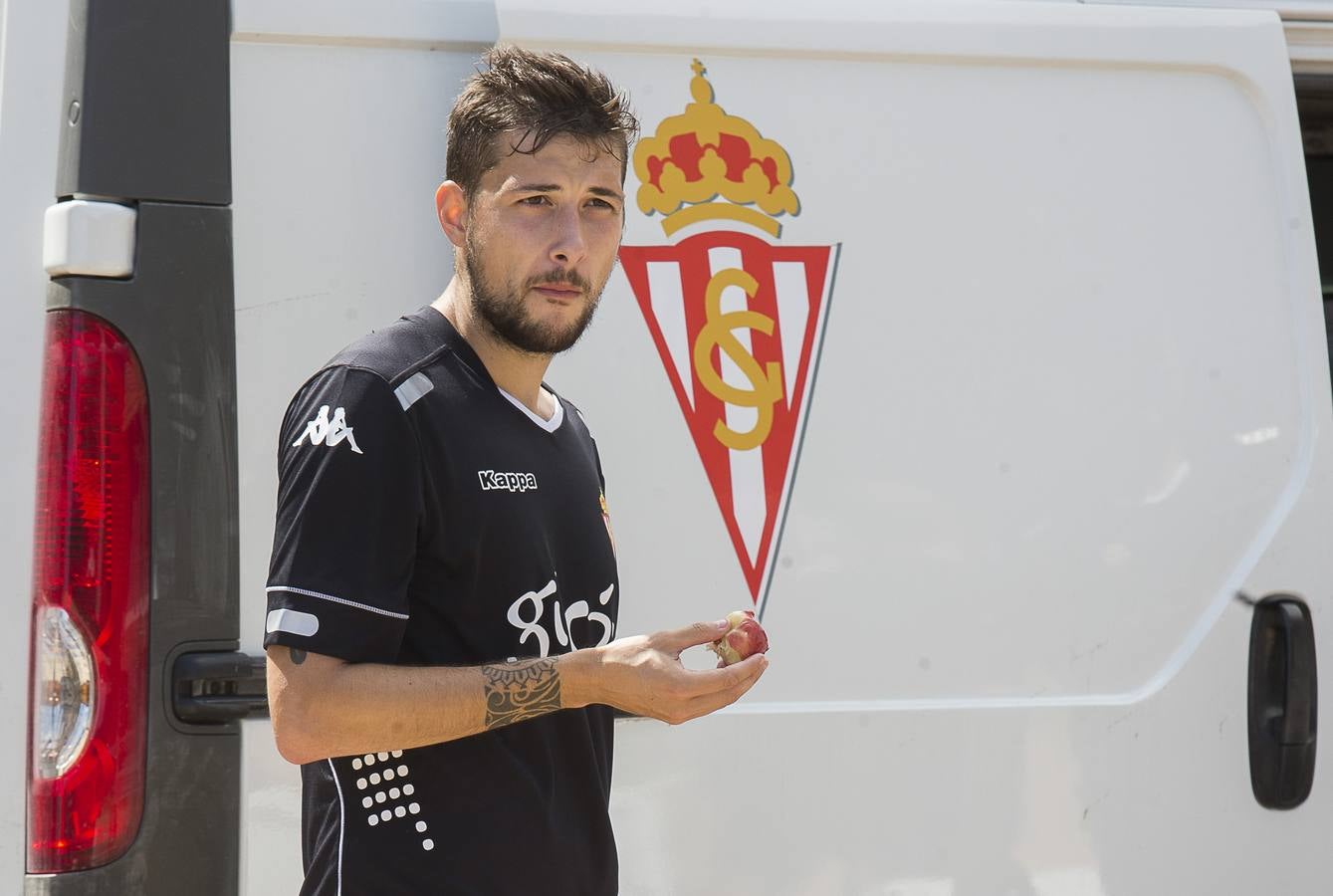 Entrenamiento del Sporting en la playa