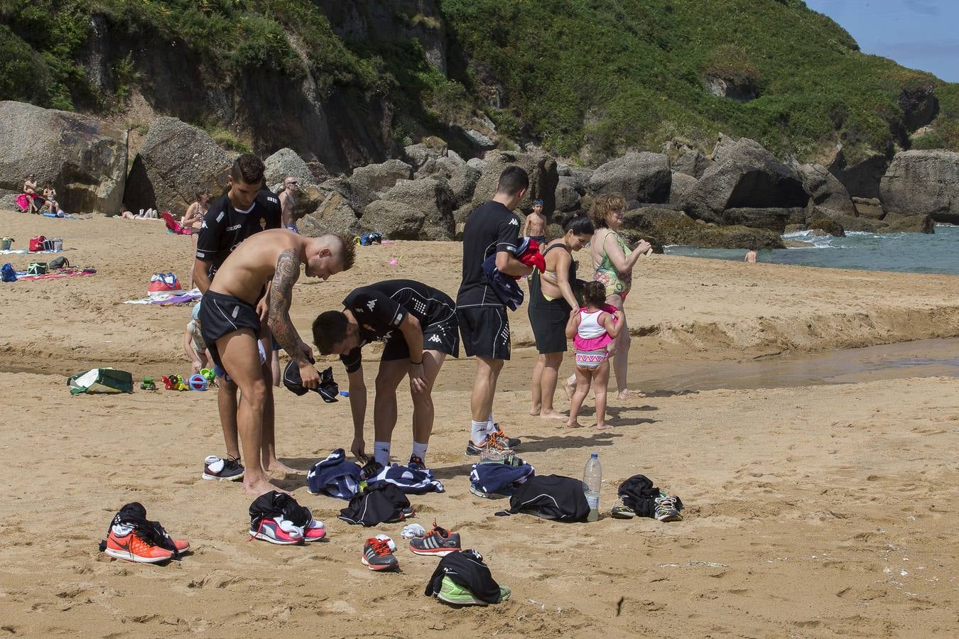 Entrenamiento del Sporting en la playa