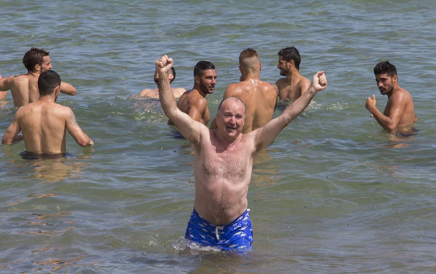 Entrenamiento del Sporting en la playa