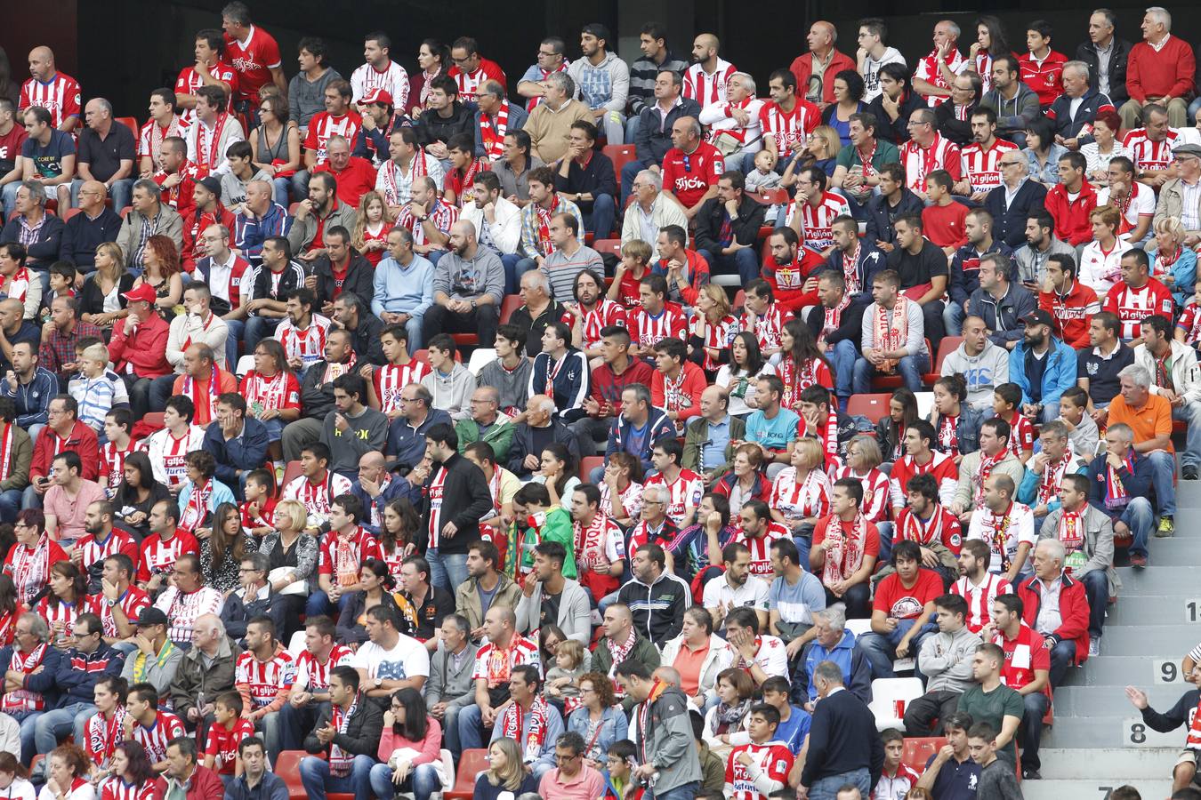 ¿Estuviste en el Sporting - Valencia? ¡Búscate! (1)