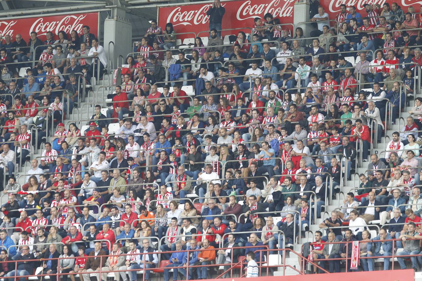 ¿Estuviste en el Sporting - Valencia? ¡Búscate! (1)