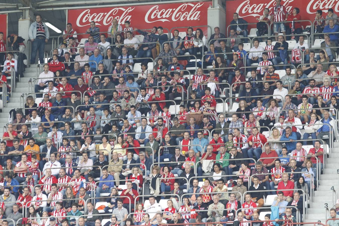 ¿Estuviste en el Sporting - Valencia? ¡Búscate! (1)