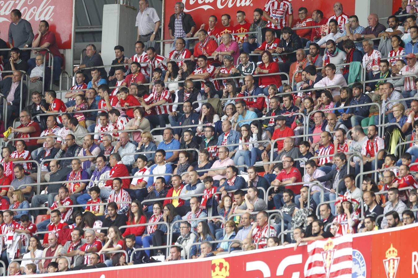 ¿Estuviste en el Sporting - Valencia? ¡Búscate! (1)