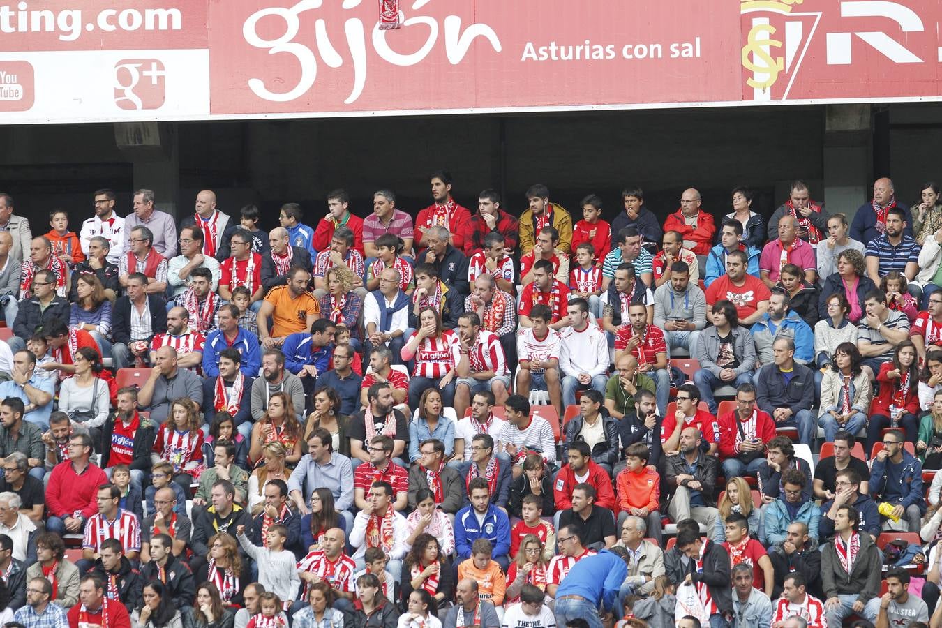 ¿Estuviste en el Sporting - Valencia? ¡Búscate! (1)