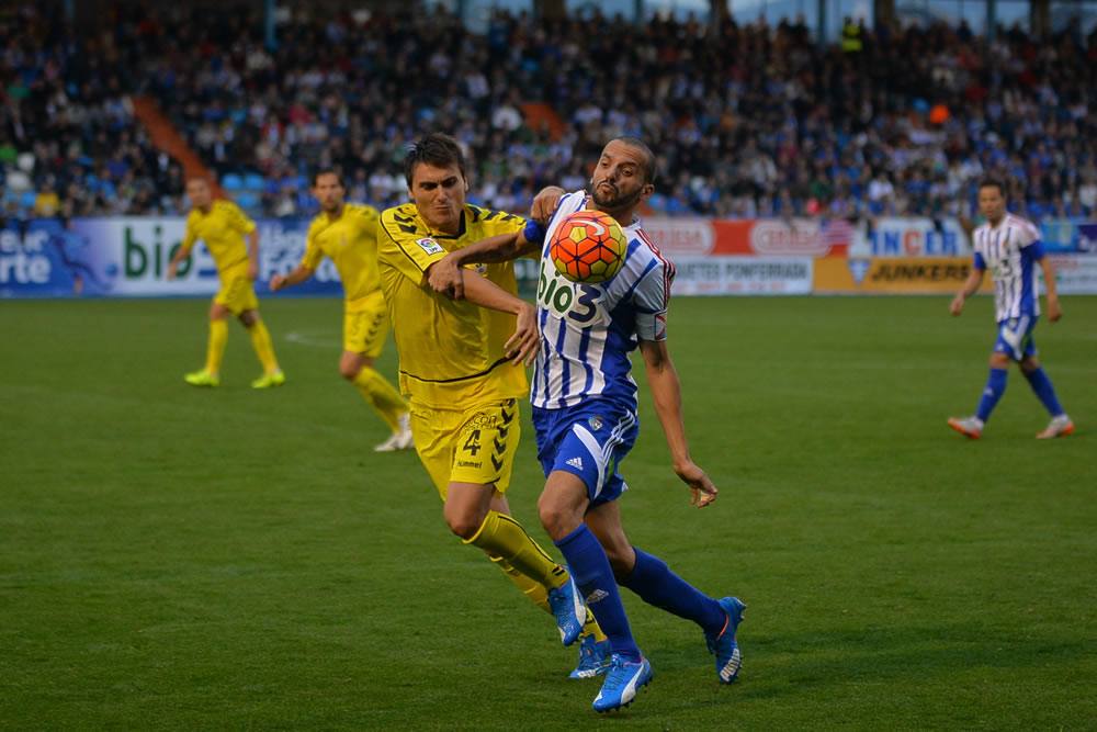 Las mejores imágenes del Ponferradina-Real Oviedo (4-2)