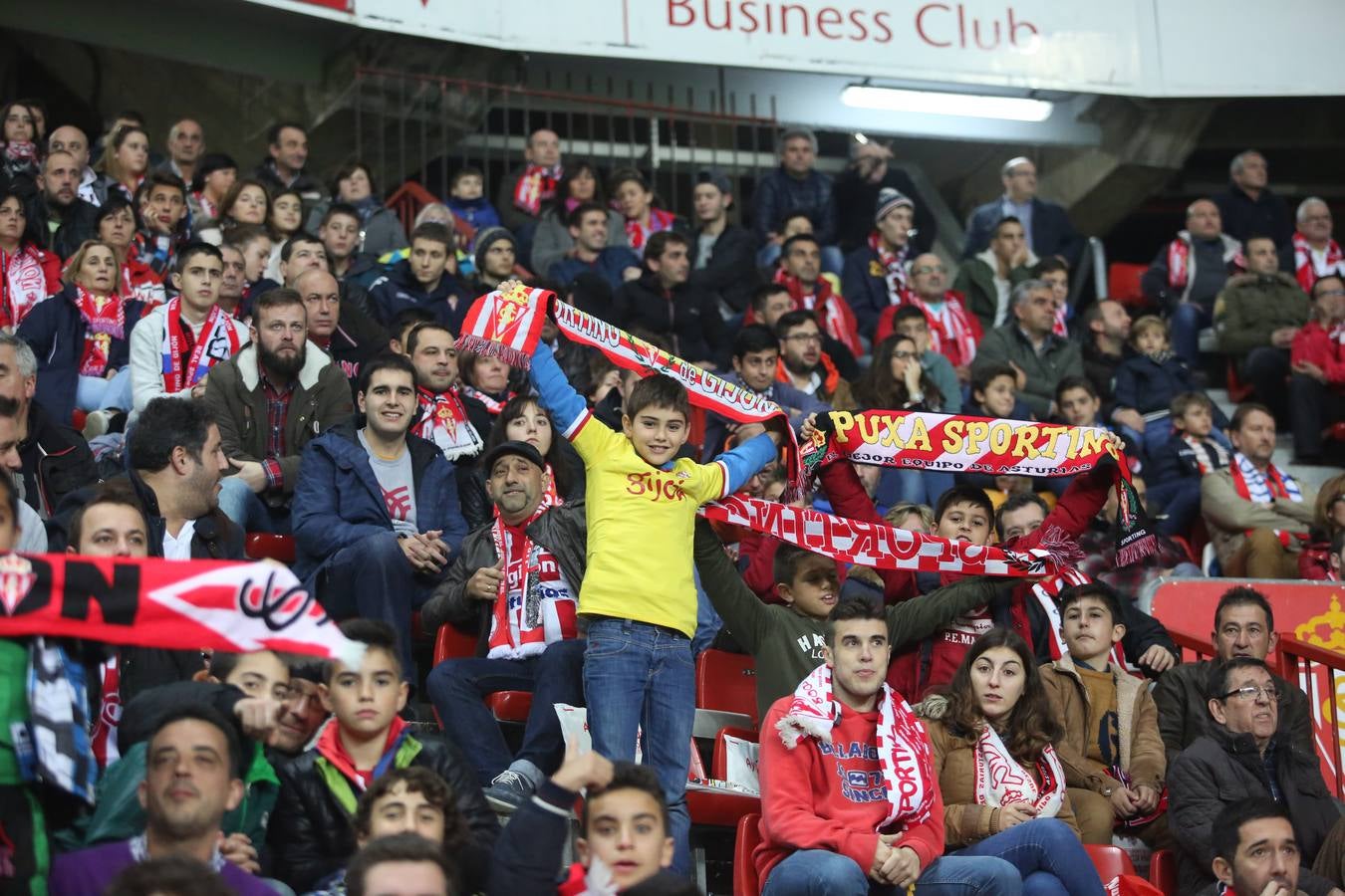 ¿Estuviste en el Sporting 3 - 1 Las Palmas? ¡Búscate! (2)