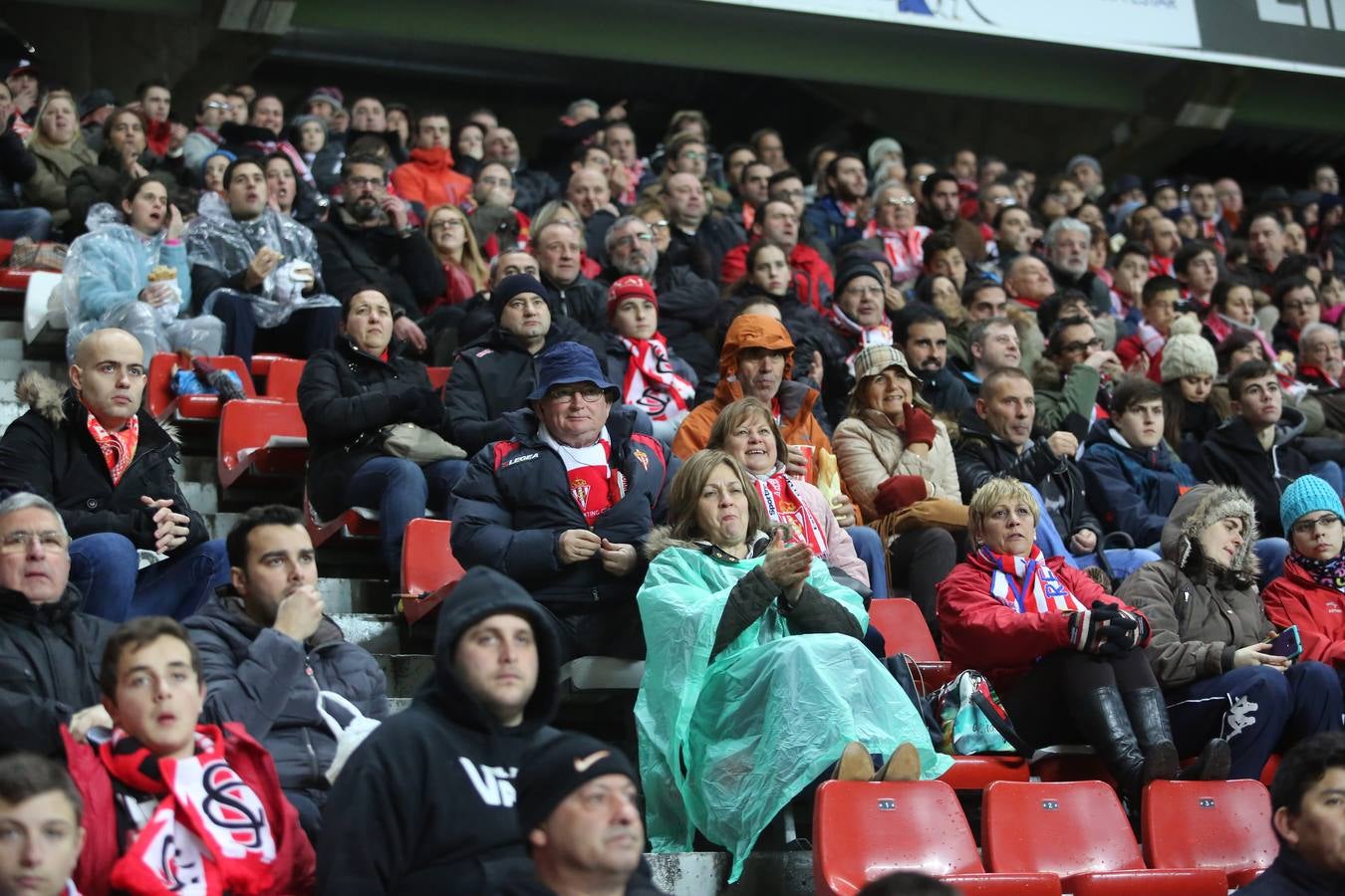 ¿Estuviste en el Sporting-Getafe? ¡Búscate en las imágenes (II)