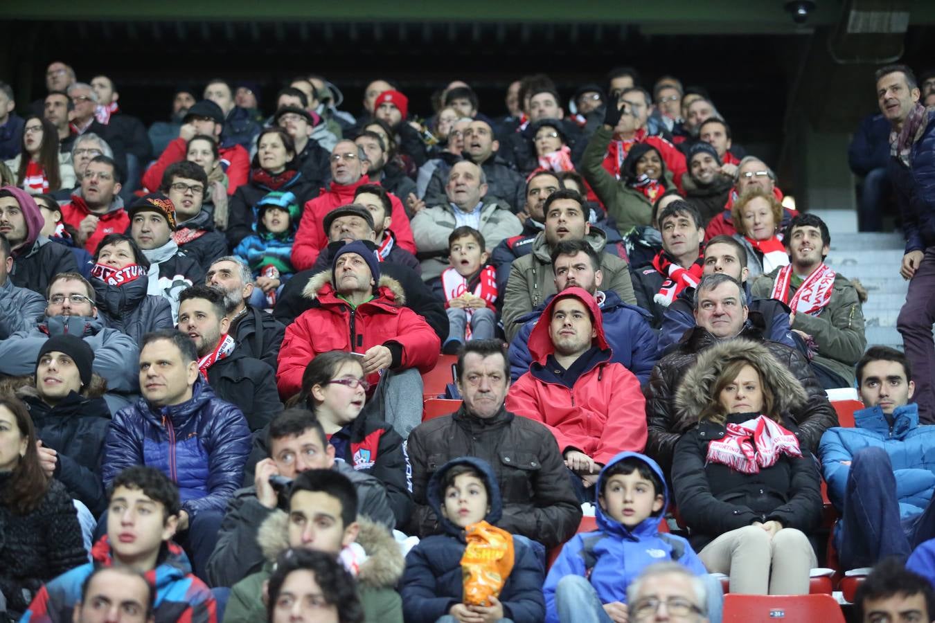 ¿Estuviste en el Sporting-Getafe? ¡Búscate en las imágenes (II)