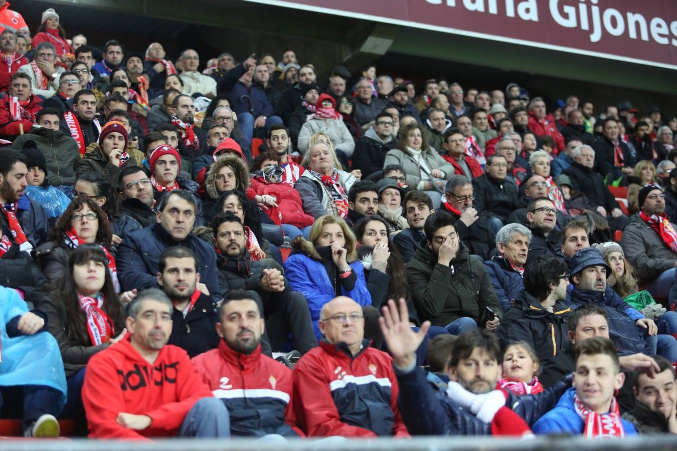¿Estuviste en el Sporting-Getafe? ¡Búscate en las imágenes (II)