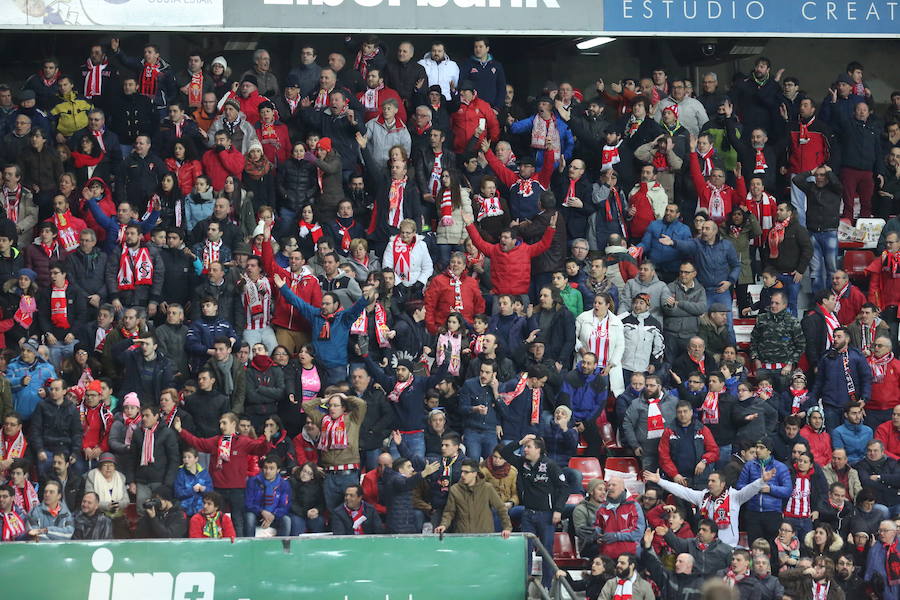 ¿Estuviste en el Sporting 1-3 Barcelona? ¡Búscate en las fotos! (II)