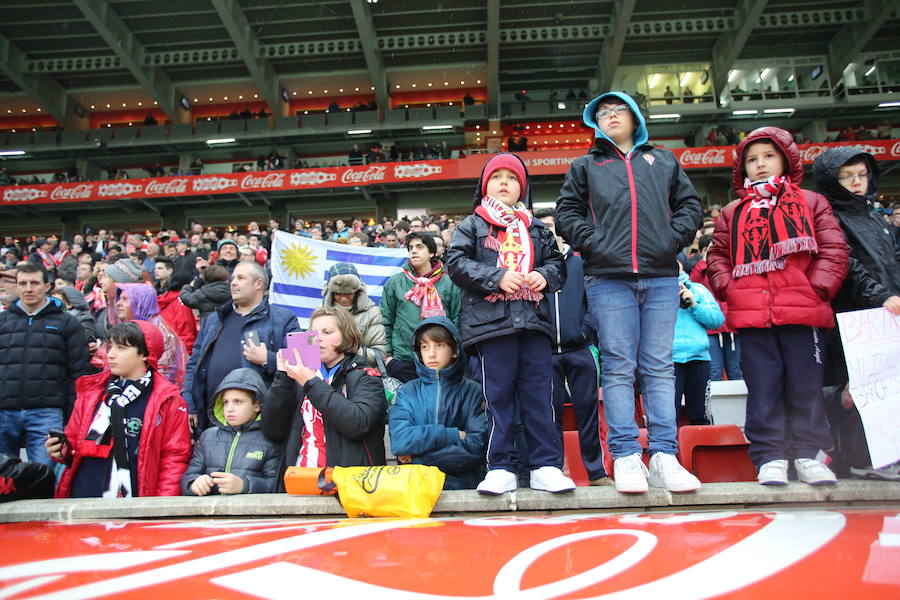 ¿Estuviste en el Sporting 1-3 Barcelona? ¡Búscate en las fotos! (I)