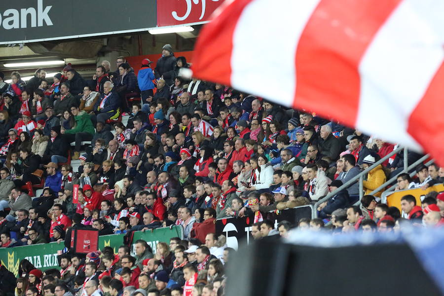 ¿Estuviste en el Sporting 1-3 Barcelona? ¡Búscate en las fotos! (I)