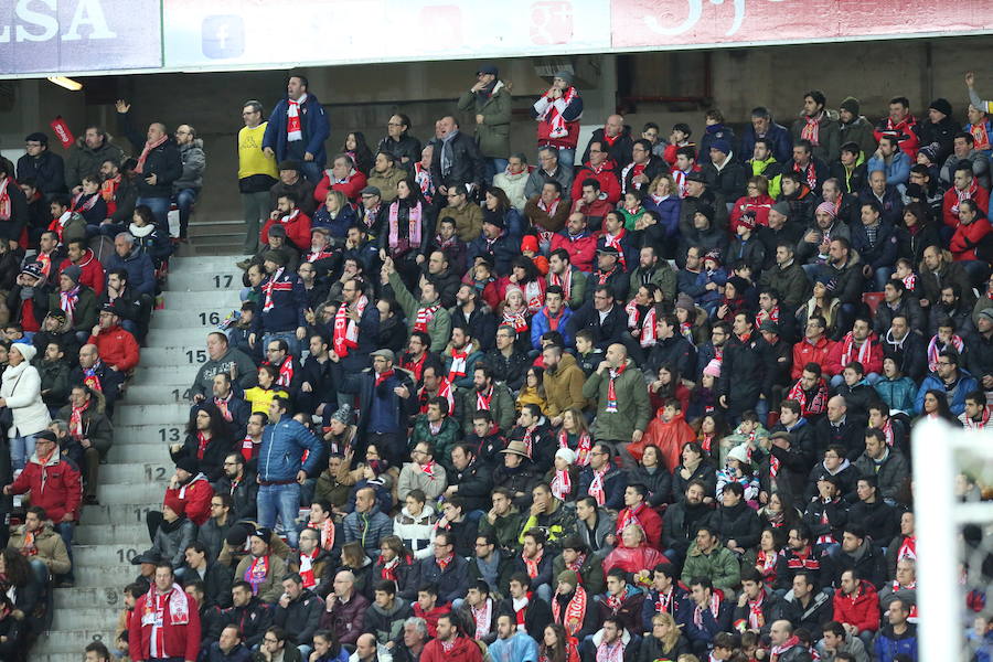 ¿Estuviste en el Sporting 1-3 Barcelona? ¡Búscate en las fotos! (I)