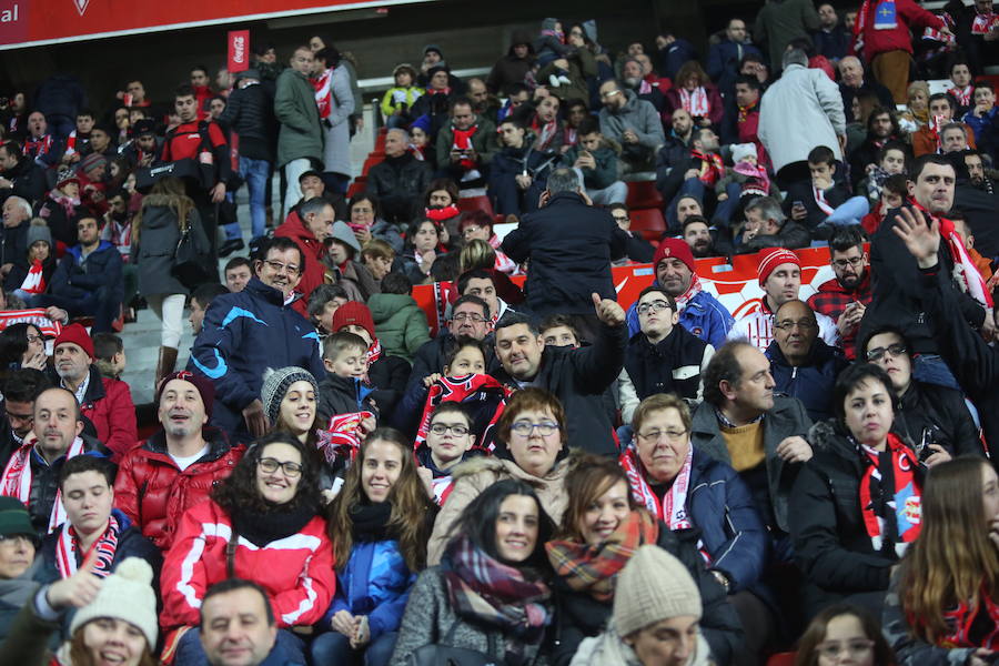 ¿Estuviste en el Sporting 1-3 Barcelona? ¡Búscate en las fotos! (I)