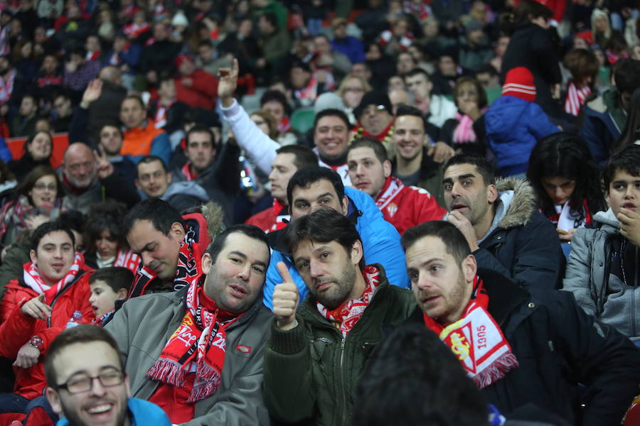 ¿Estuviste en el Sporting 1-3 Barcelona? ¡Búscate en las fotos! (I)