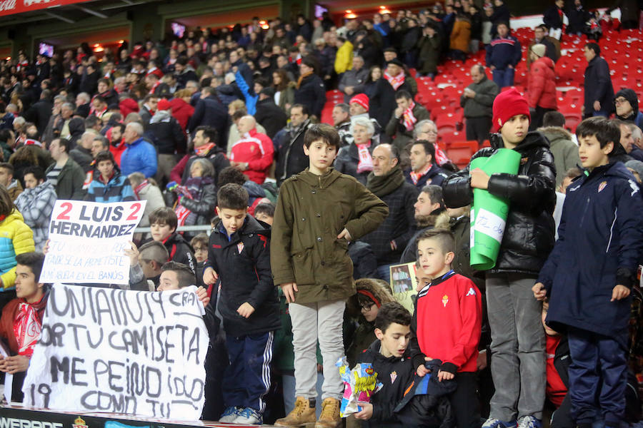 ¿Estuviste en el Sporting-Athletic? ¡Búscate en las imágenes! (3)