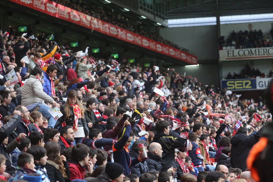 ¿Estuviste en el Sporting-Athletic? ¡Búscate en las imágenes! (3)