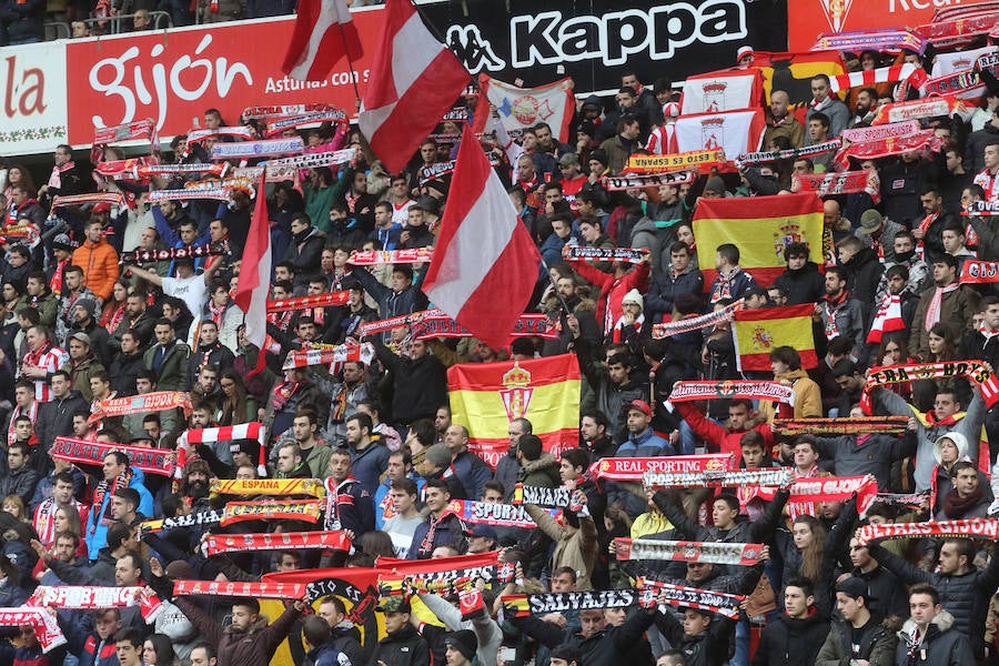 ¿Estuviste en el Sporting-Athletic? ¡Búscate en las imágenes! (3)