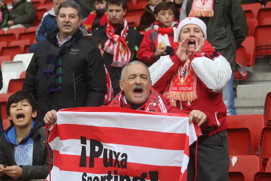 ¿Estuviste en el Sporting-Athletic? ¡Búscate en las imágenes! (3)