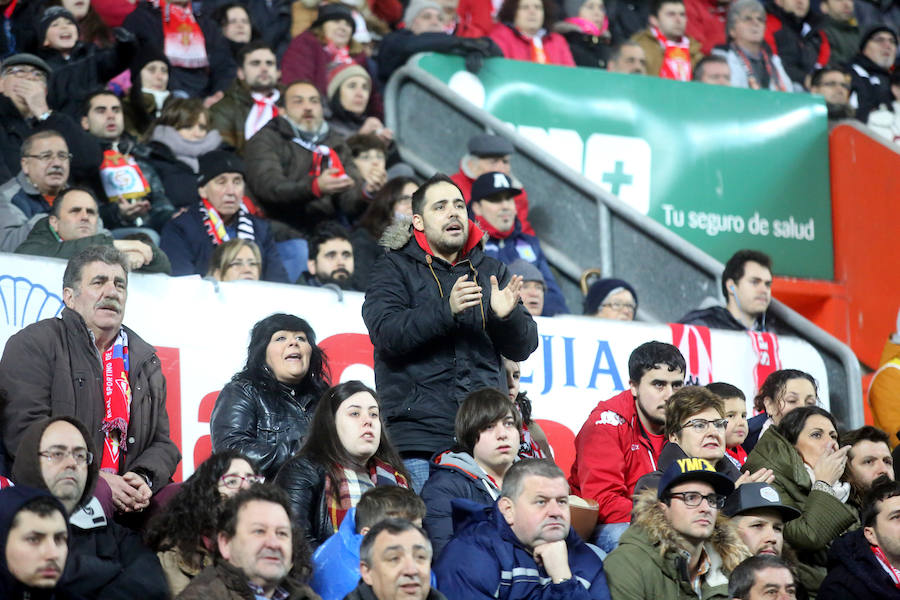 ¿Estuviste en el Sporting-Athletic? ¡Búscate en las imágenes! (3)